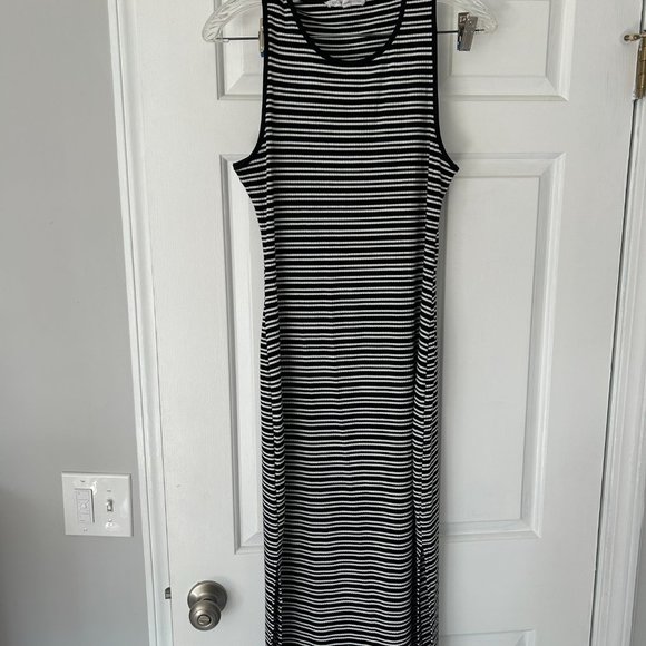 BCBG Maxi Dress - Picture 3 of 3